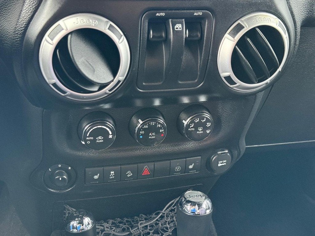 2013 Jeep Wrangler Sahara
