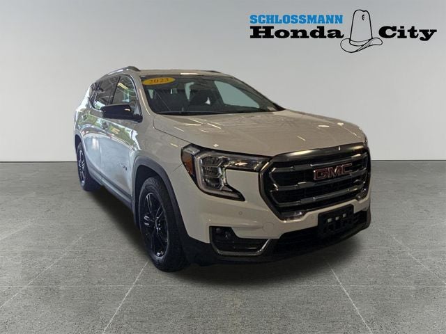 2023 GMC Terrain AT4
