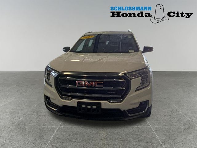 2023 GMC Terrain AT4