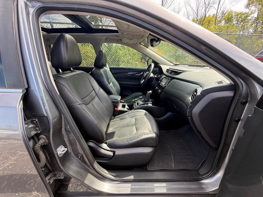 2017 Nissan Rogue SL