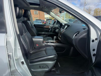 2020 Nissan Pathfinder Platinum