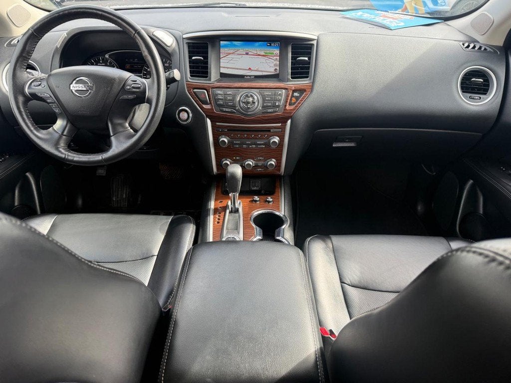 2020 Nissan Pathfinder Platinum