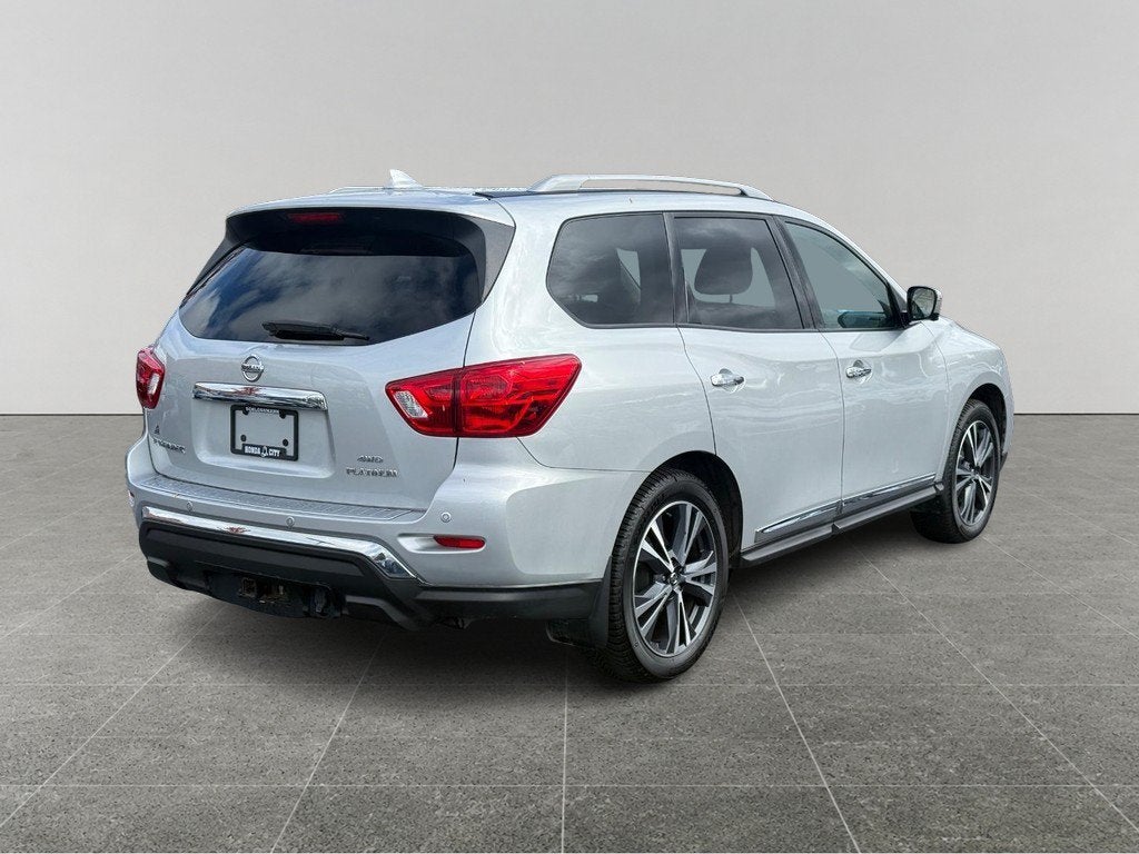 2020 Nissan Pathfinder Platinum