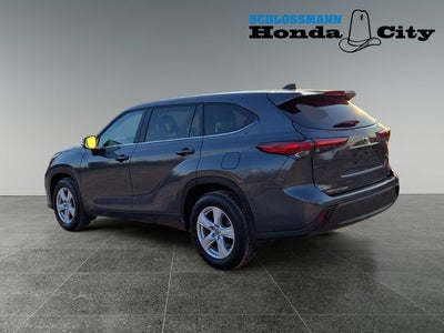 2023 Toyota Highlander LE