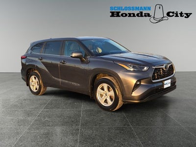 2023 Toyota Highlander LE