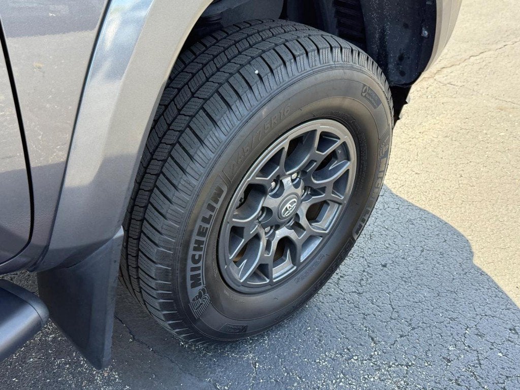 2018 Toyota Tacoma SR5 V6