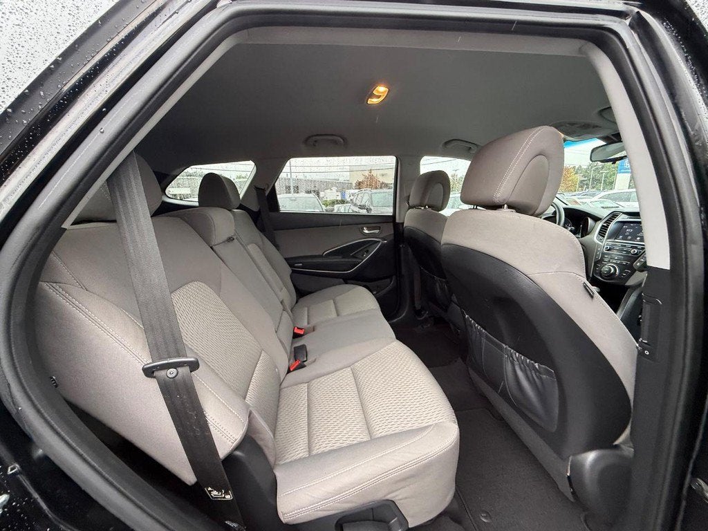 2018 Hyundai Santa Fe SE