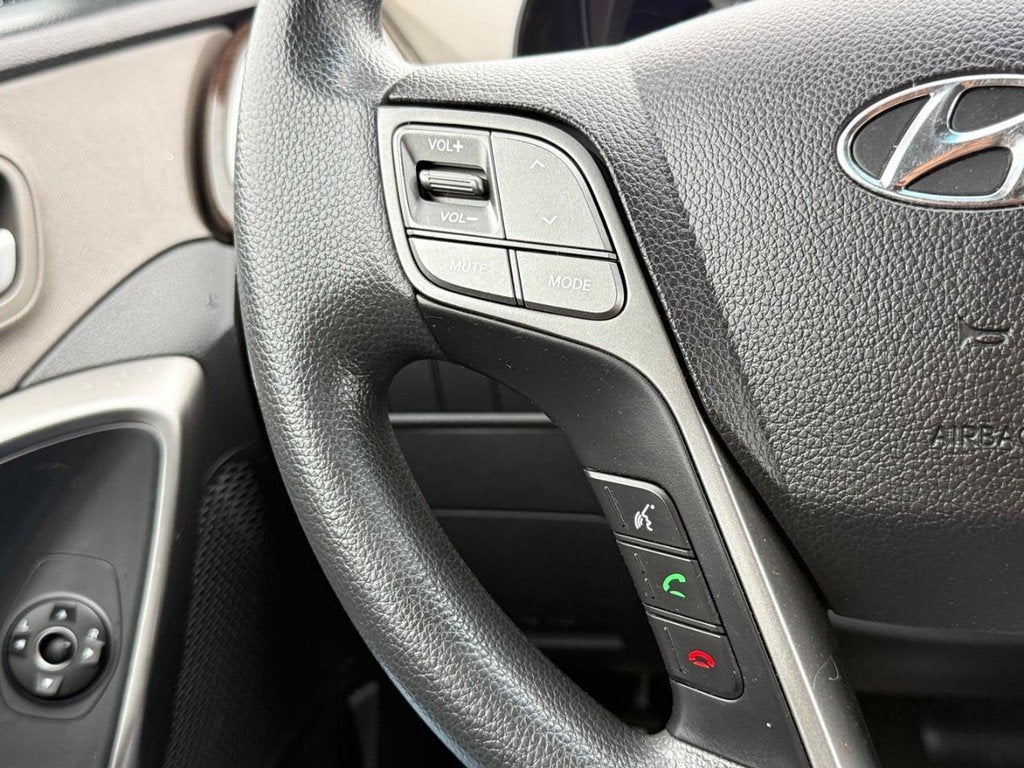 2018 Hyundai Santa Fe SE