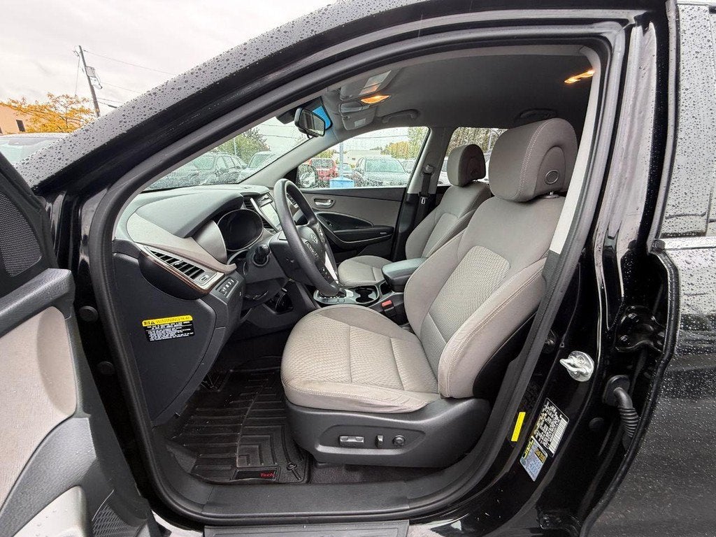 2018 Hyundai Santa Fe SE