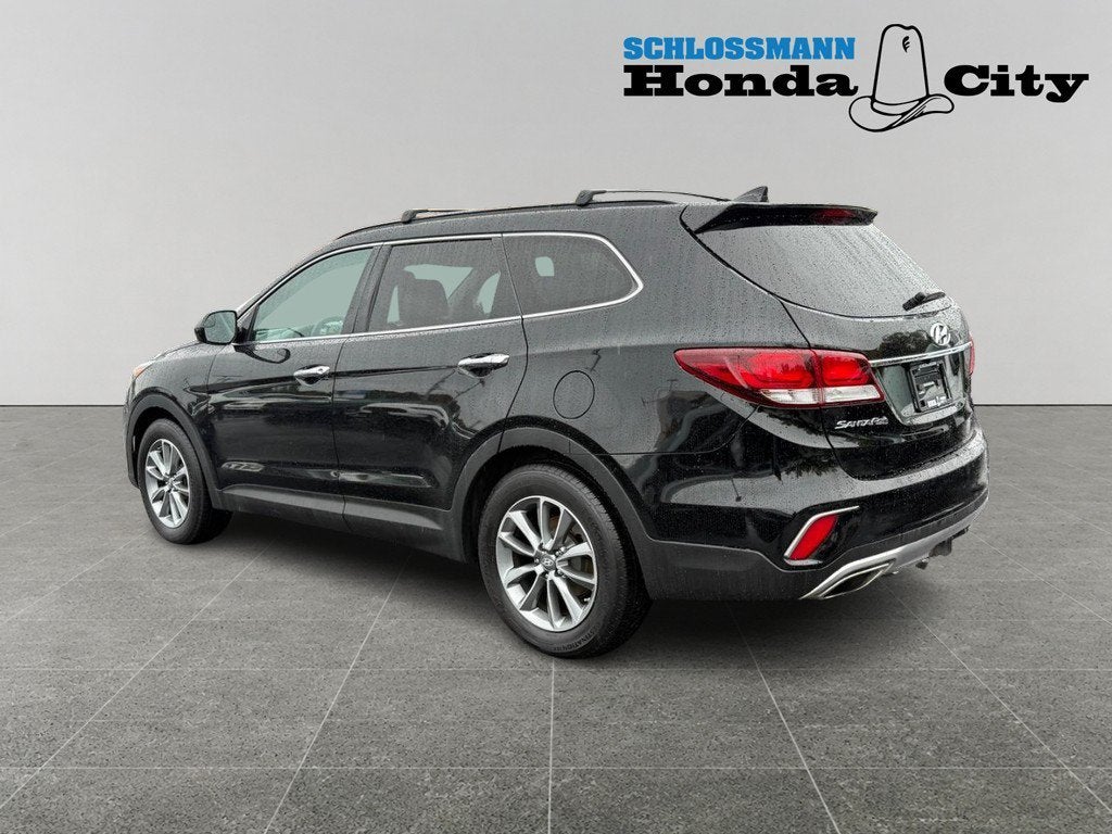 2018 Hyundai Santa Fe SE