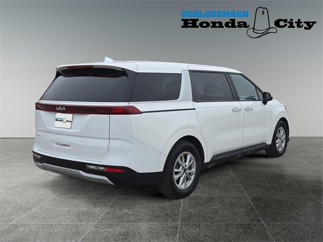 2023 Kia Carnival LX