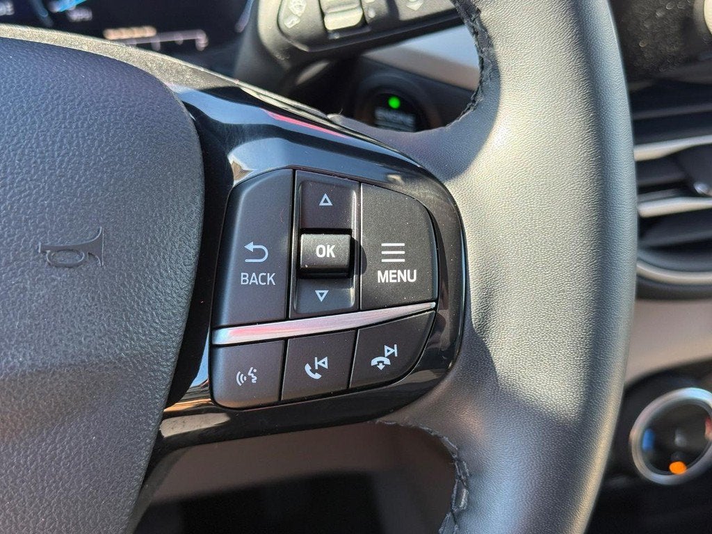2022 Ford Escape Hybrid SEL