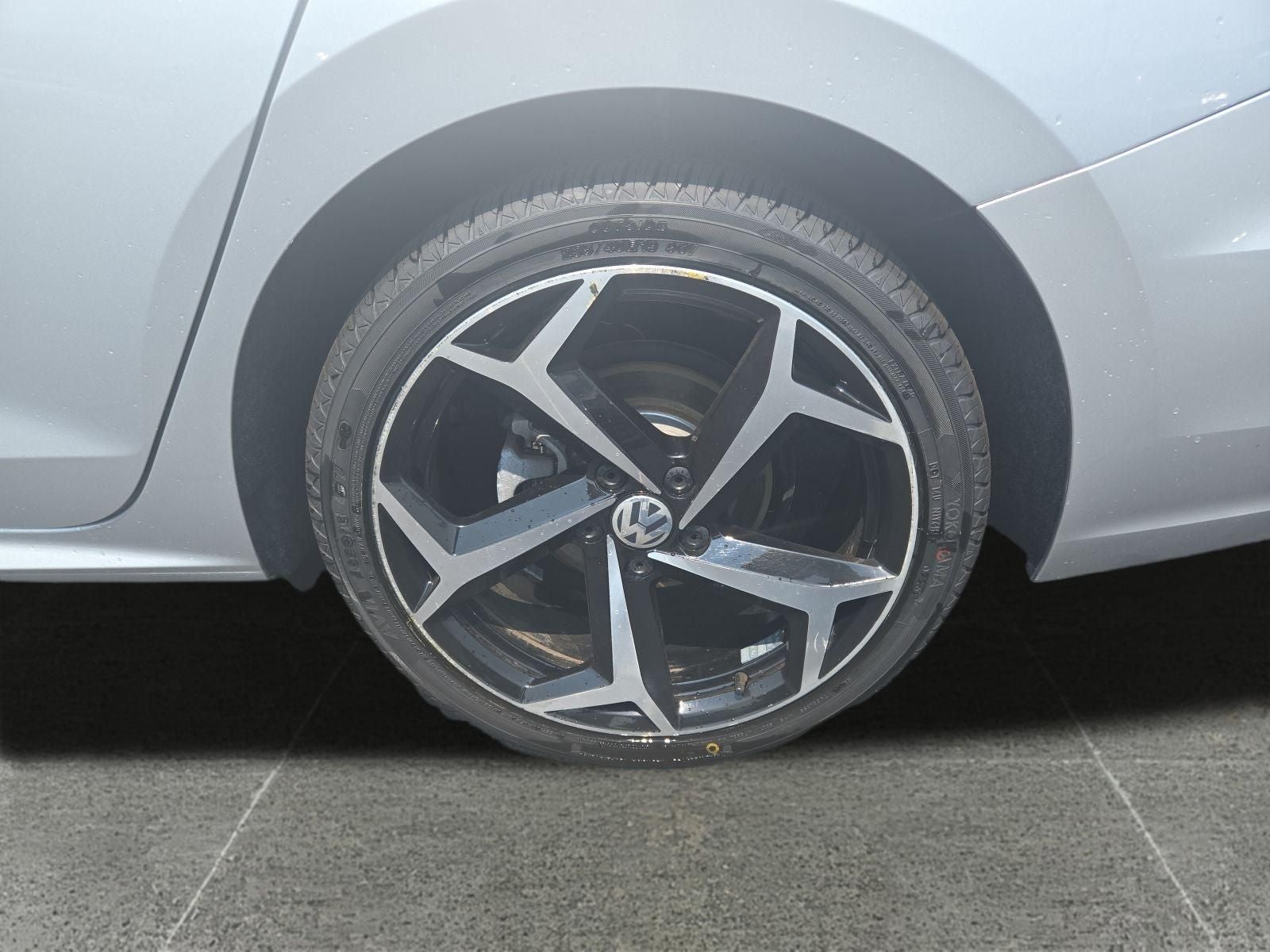 2020 Volkswagen Passat 2.0T R-Line
