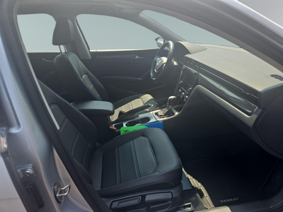 2020 Volkswagen Passat 2.0T R-Line