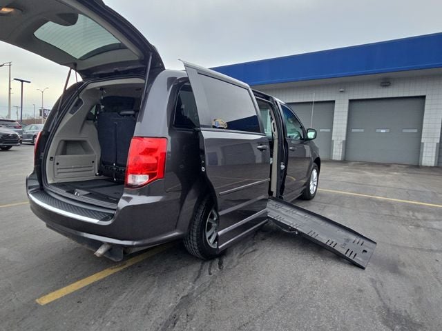 2015 Dodge Grand Caravan SXT BRAUN WHEELCHAIR CONVERSION