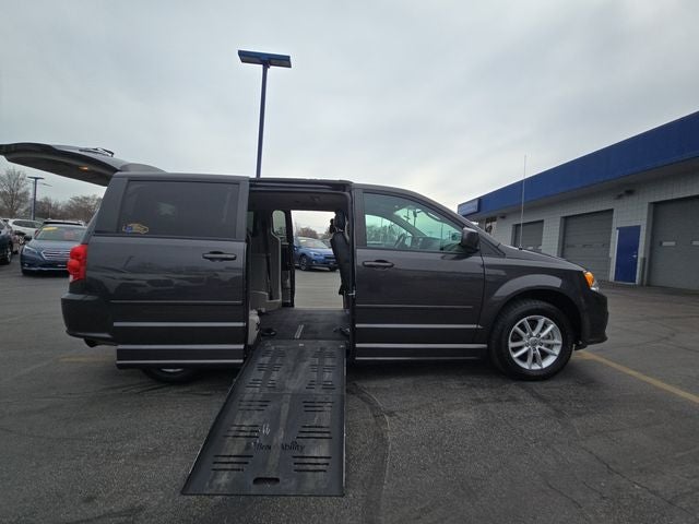2015 Dodge Grand Caravan SXT BRAUN WHEELCHAIR CONVERSION