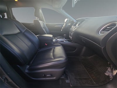 2020 Nissan Pathfinder SL