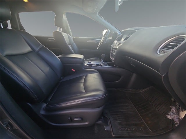 2020 Nissan Pathfinder SL