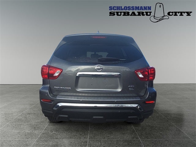 2020 Nissan Pathfinder SL