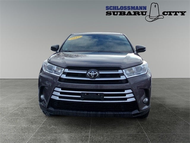 2017 Toyota Highlander Base