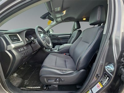2017 Toyota Highlander Base