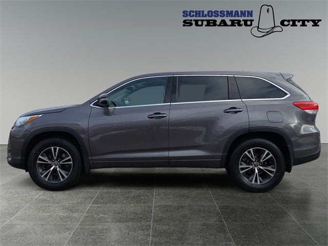 2017 Toyota Highlander Base