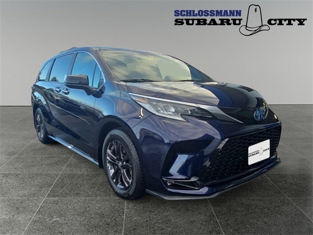 2024 Toyota Sienna XSE 7 Passenger
