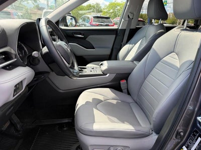 2024 Toyota Highlander XLE