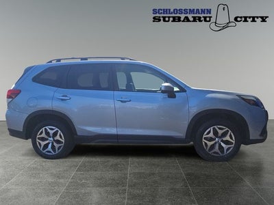 2024 Subaru Forester Premium