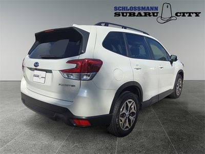 2022 Subaru Forester Premium