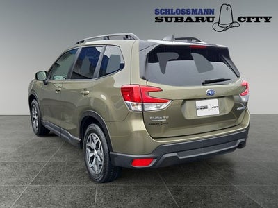 2024 Subaru Forester Premium
