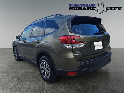 2022 Subaru Forester Premium