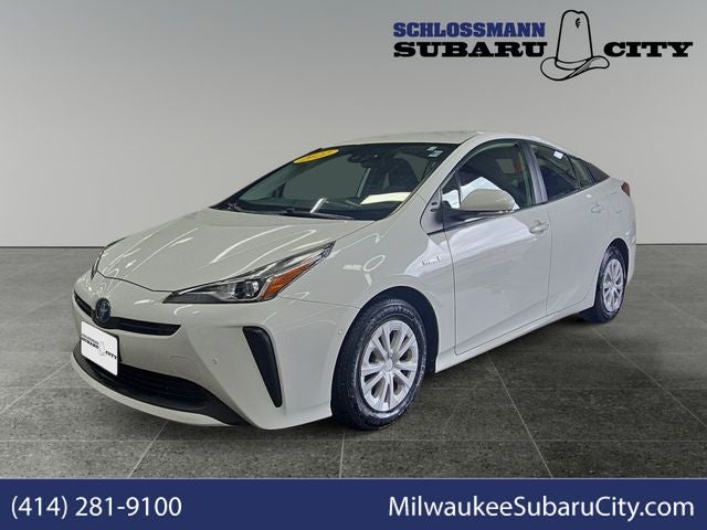 2022 Toyota Prius LE FWD's photo