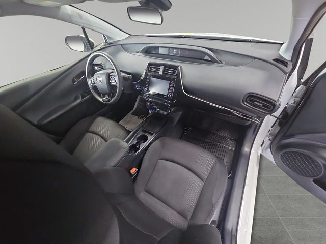 2022 Toyota Prius LE