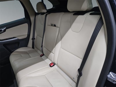 2016 Volvo XC60 T6 Platinum