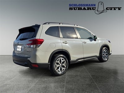 2024 Subaru Forester Premium