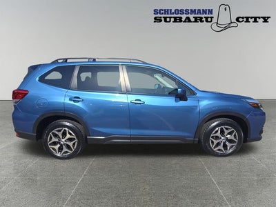 2024 Subaru Forester Premium