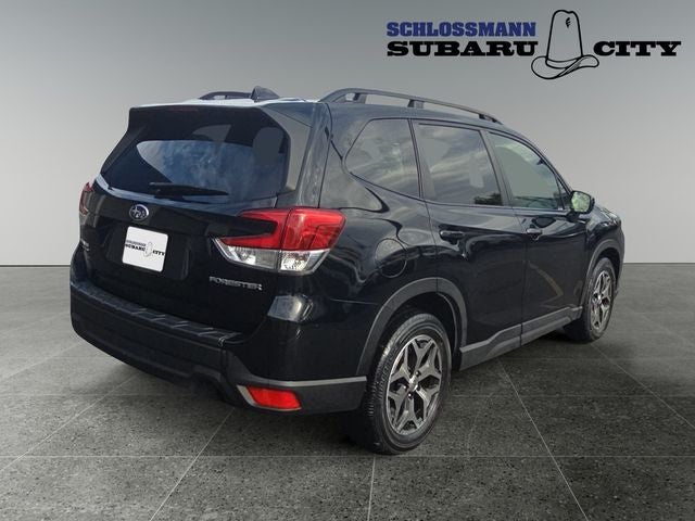 2022 Subaru Forester Premium