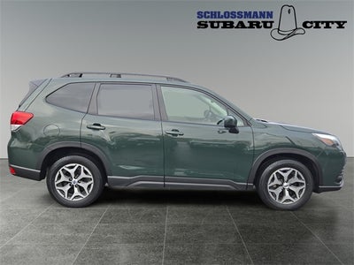 2024 Subaru Forester Premium